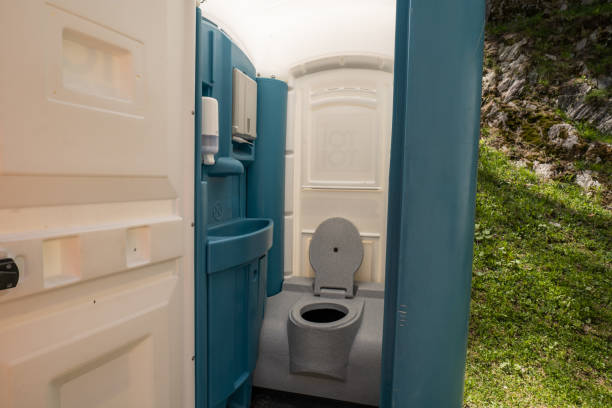 Best Luxury portable toilet rental  in Logan, NM